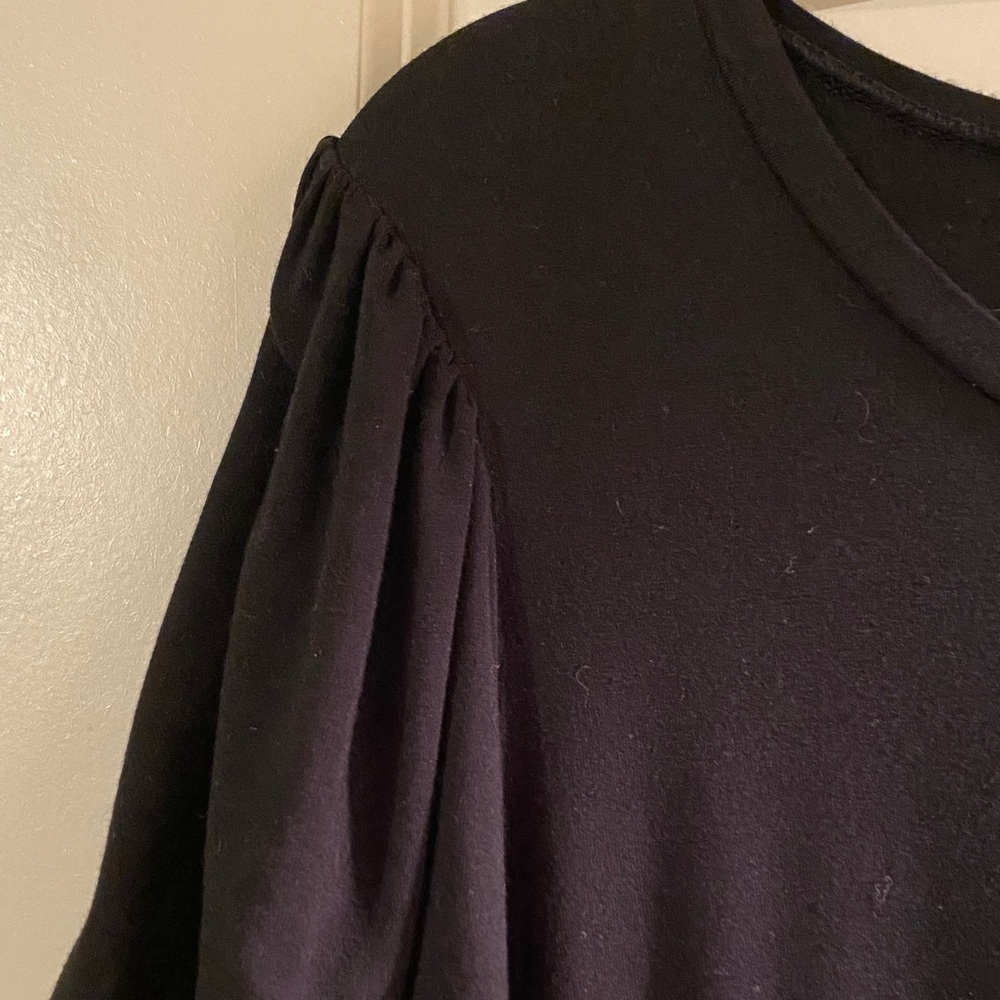 Express Classic Black Short Sleeve Top - Picture 3 of 4